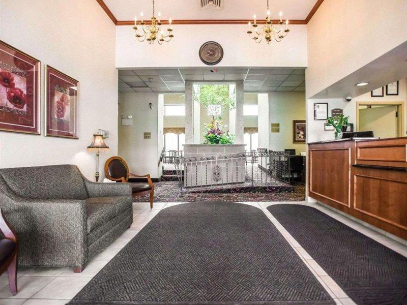 Comfort Inn Pocono Lakes Region Lake Ariel Buitenkant foto