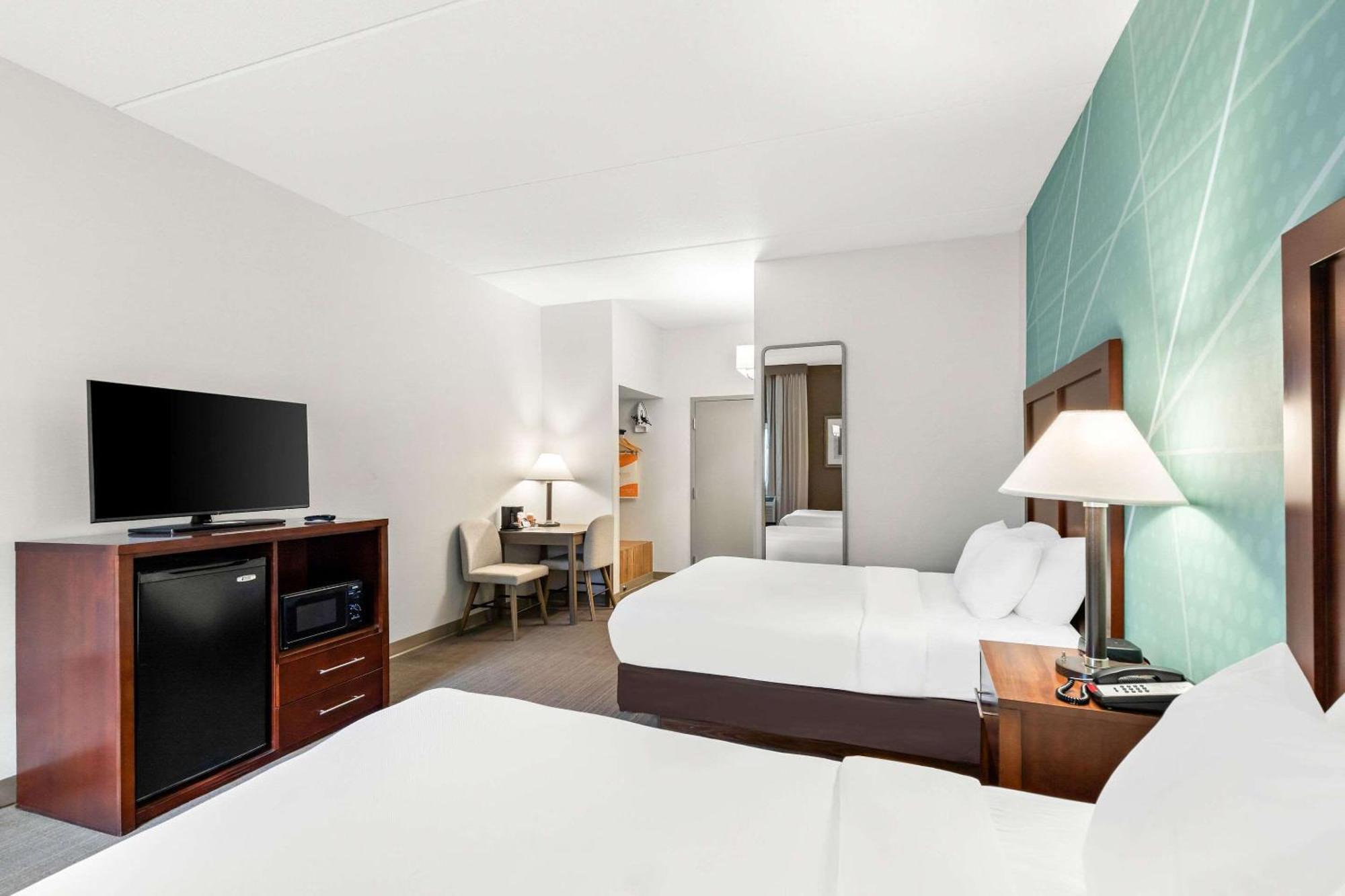 Comfort Inn Pocono Lakes Region Lake Ariel Buitenkant foto