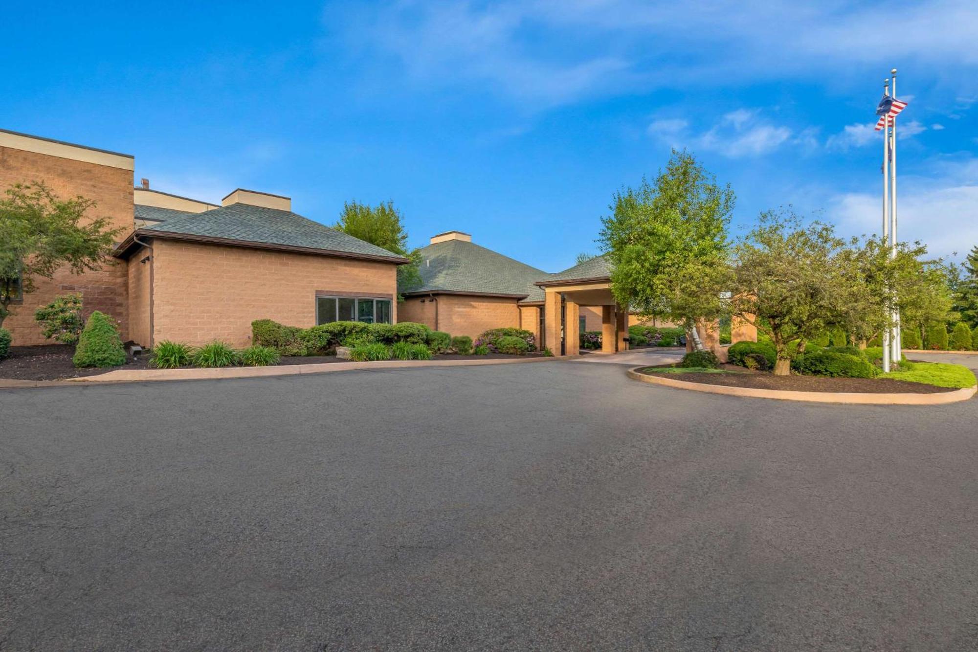 Comfort Inn Pocono Lakes Region Lake Ariel Buitenkant foto